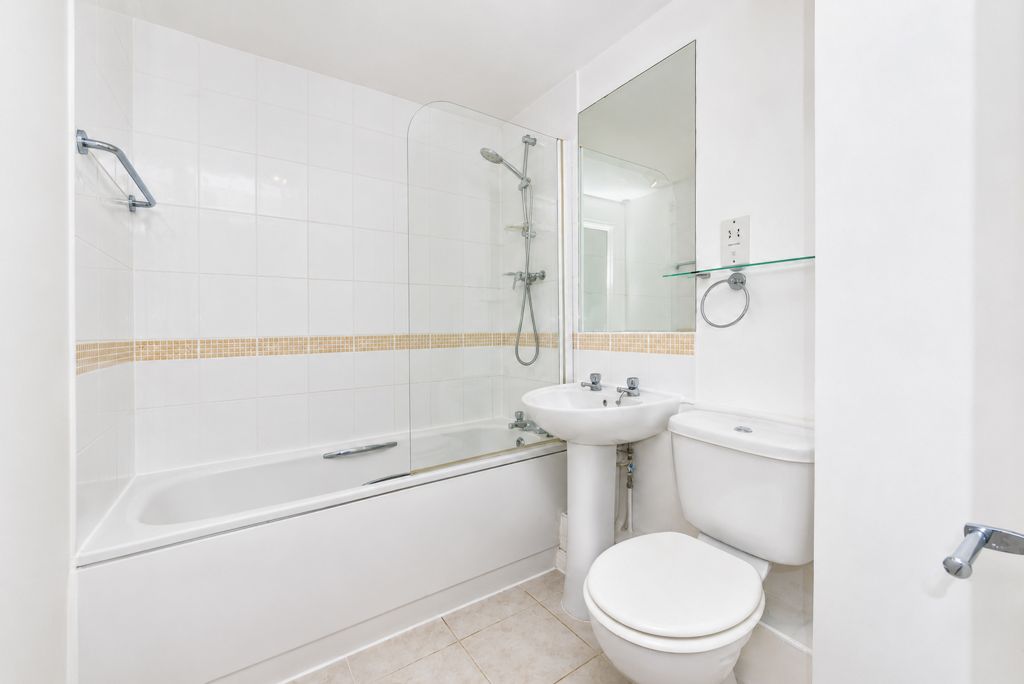 Property photo 3 of 5 Bathroom