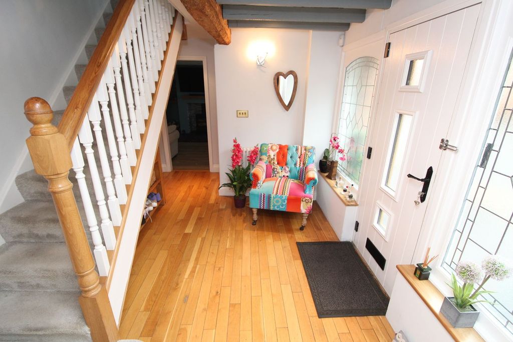 Property photo 3 of 35