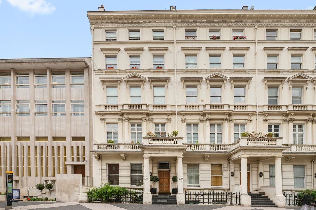 Property photo 2 of 9 Princesgate69-70,Flat21-16