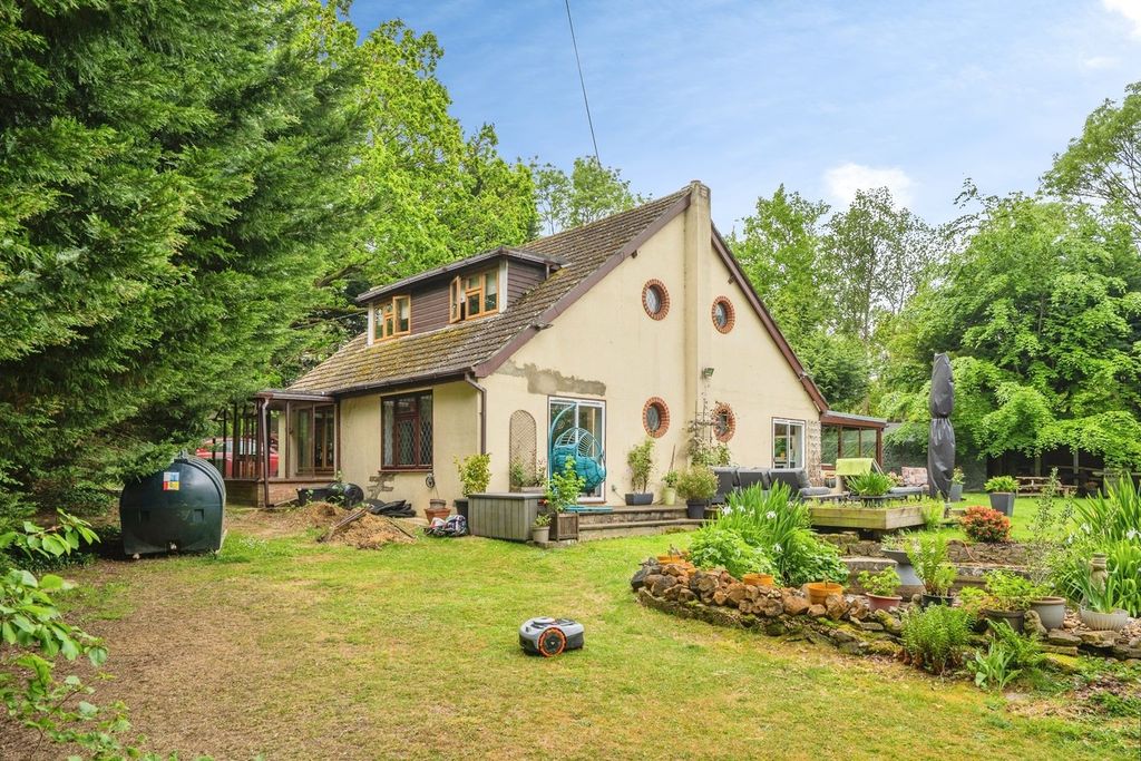 Property photo 1 of 20