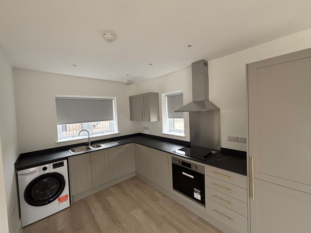 Property photo 1 of 17 Image