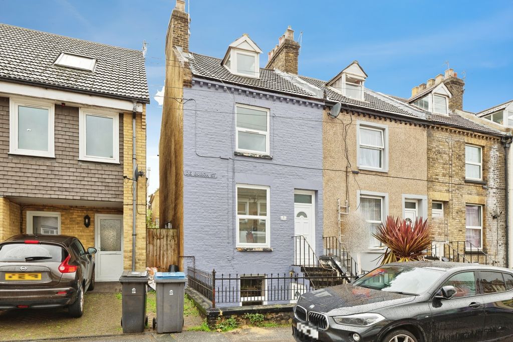 Property photo 1 of 17 Pbox-Img.Jpg