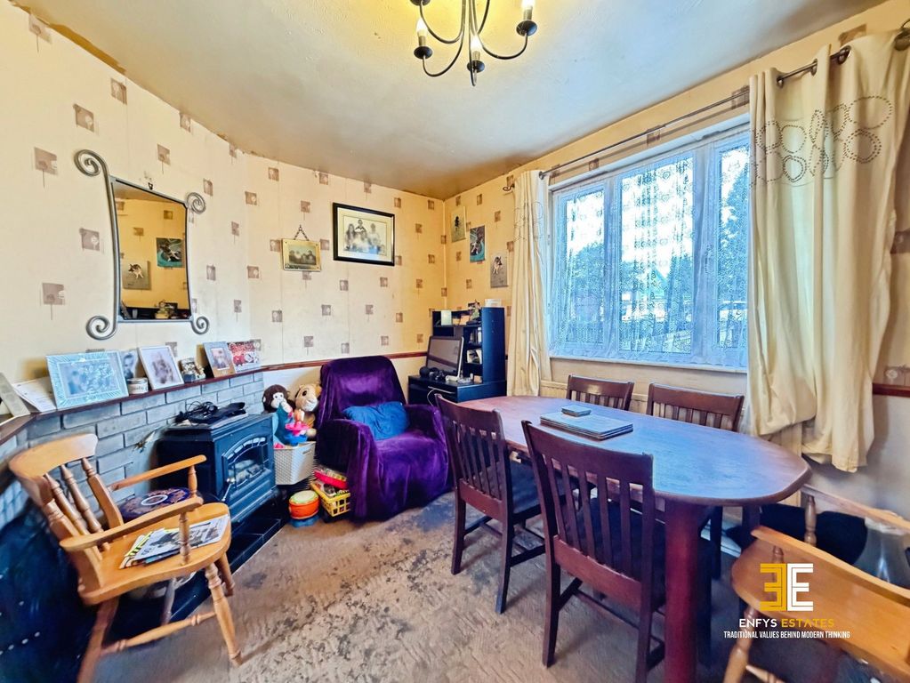 Property photo 3 of 23