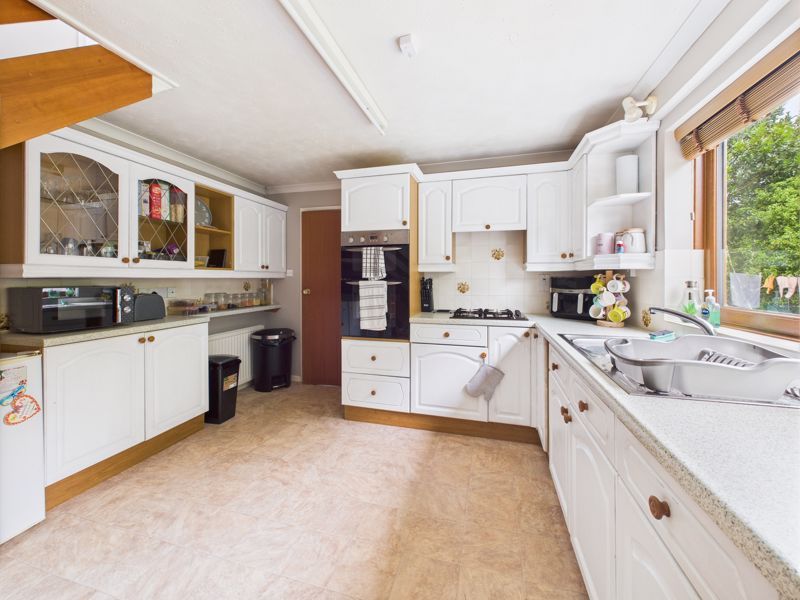 Property photo 2 of 15 Kitchen
