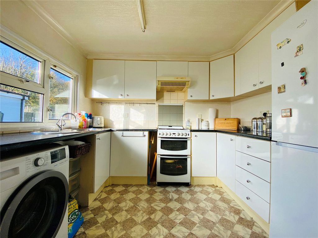 Property photo 2 of 13 Kitchen