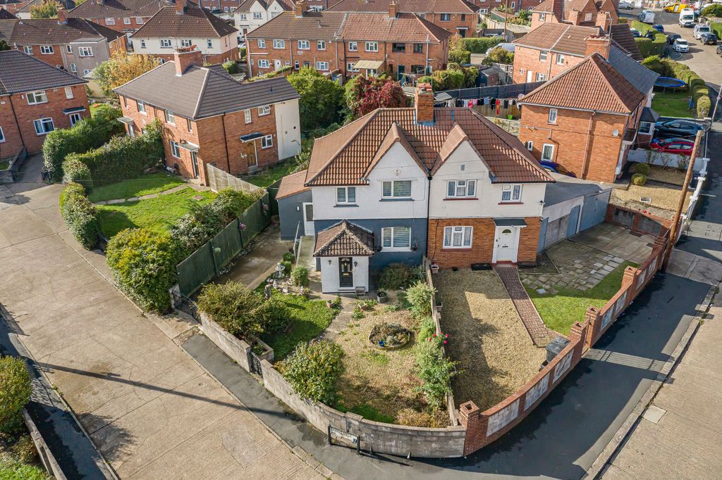 Property photo 3 of 36 Drone
