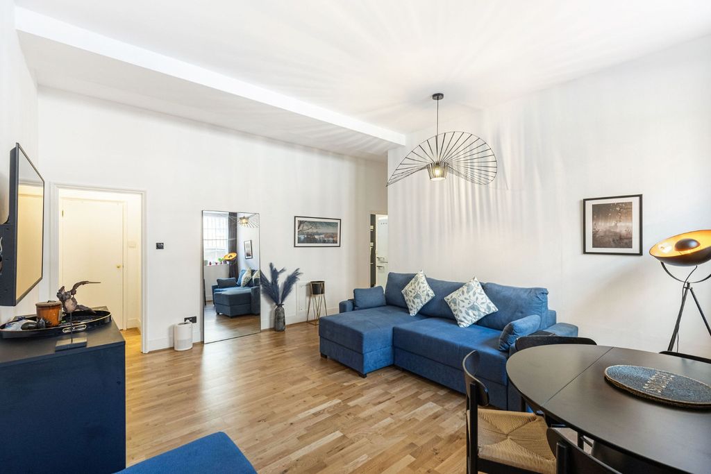 Property photo 2 of 11 5281072