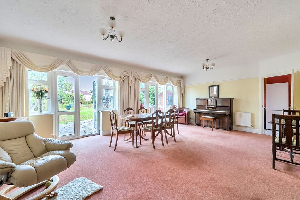 Property photo 2 of 22