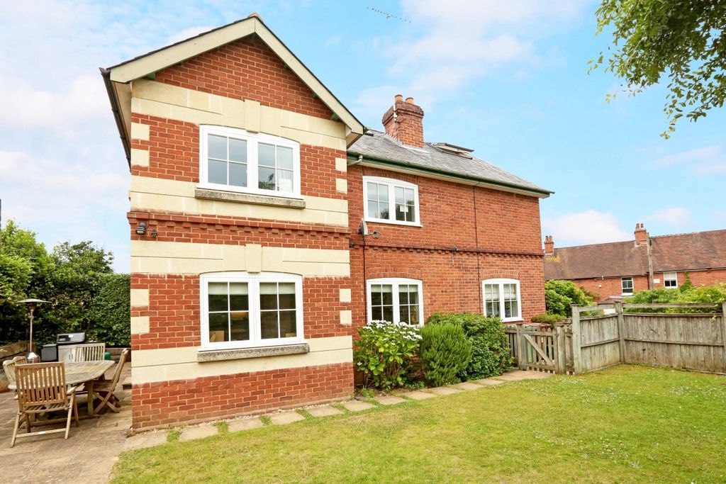 Property photo 1 of 20