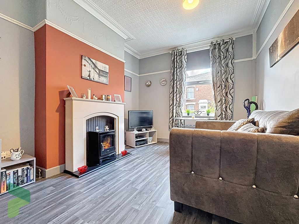 Property photo 2 of 21
