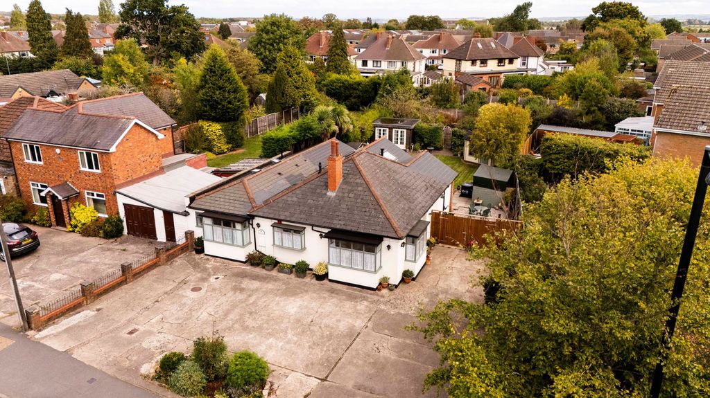 Property photo 1 of 34