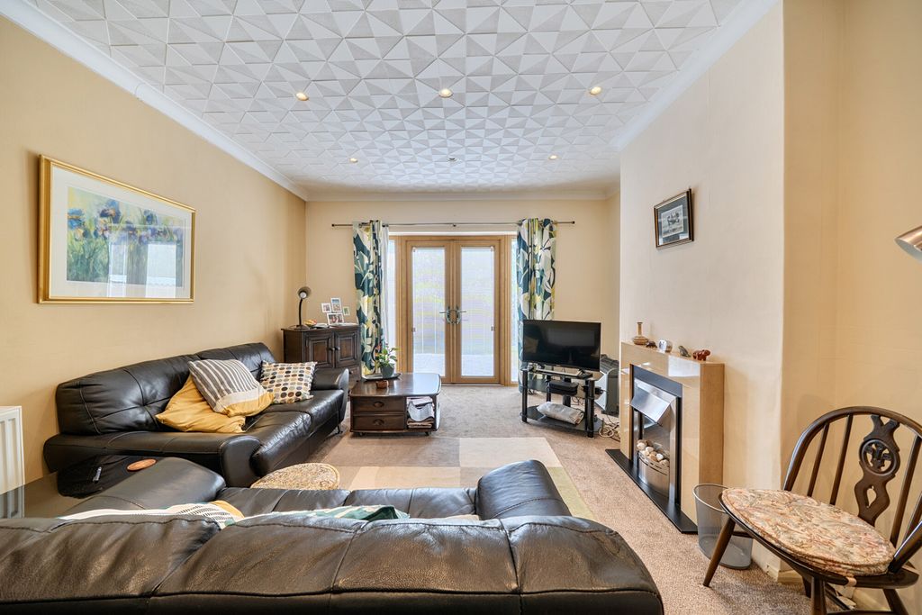 Property photo 2 of 21 1450289-2-69Eb6Fe...