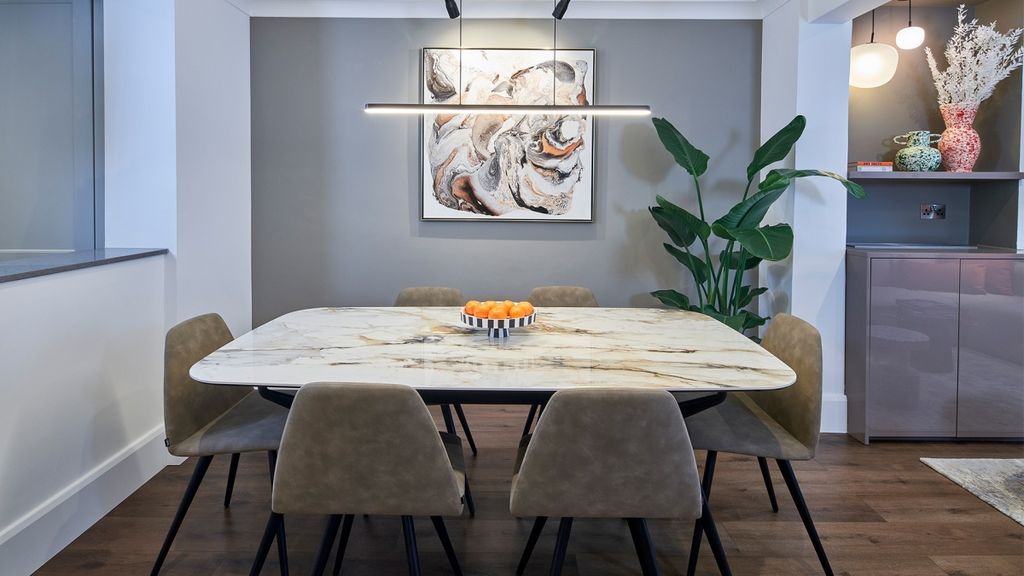 Property photo 3 of 12 Ck_38-Cheval-Plac...