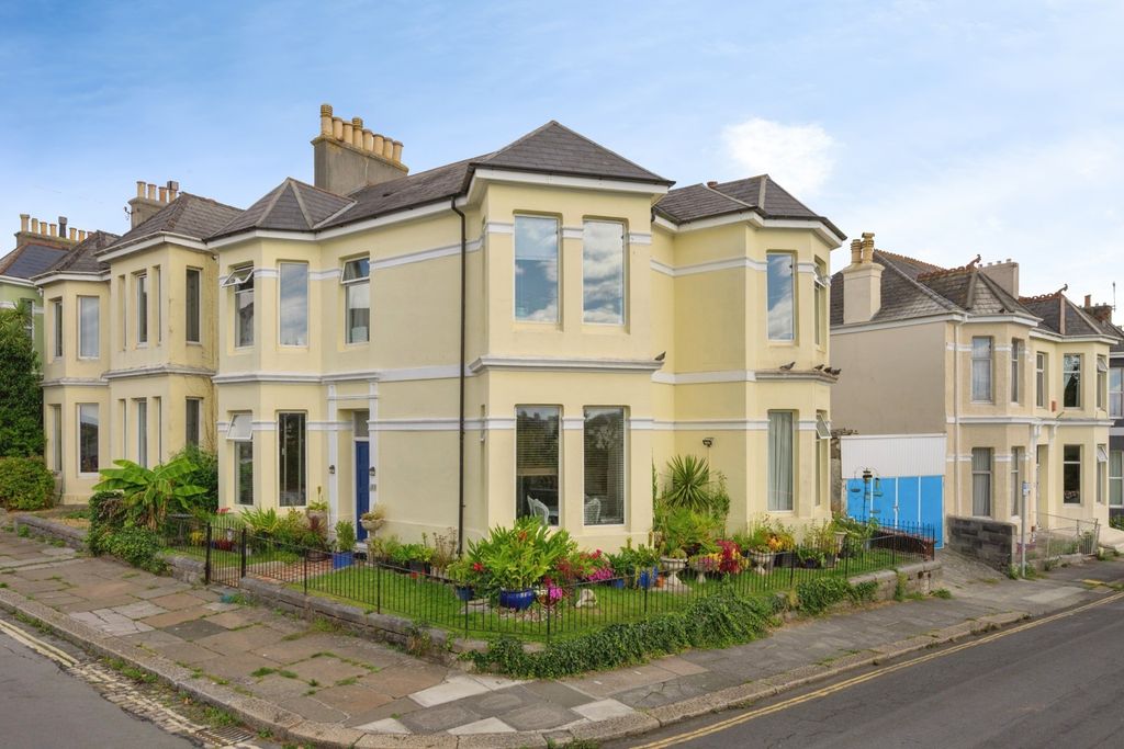 Property photo 1 of 20 Pbox-Img.Jpg