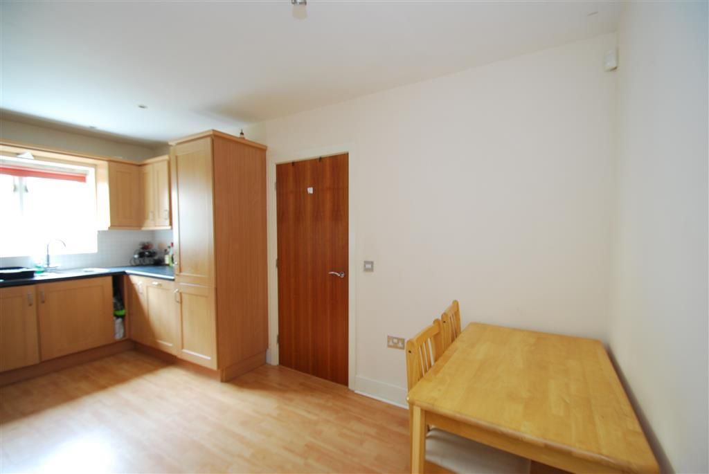 Property photo 3 of 8 Dining Room
