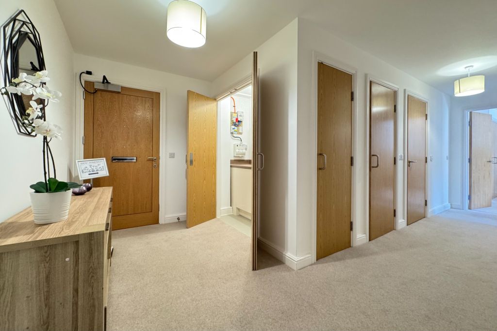 Property photo 3 of 15 Hallway