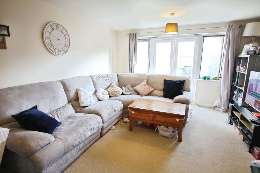 Property photo 2 of 14