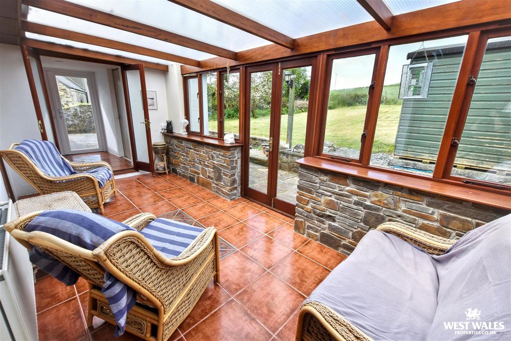 Property photo 3 of 29 16 (10).Jpg