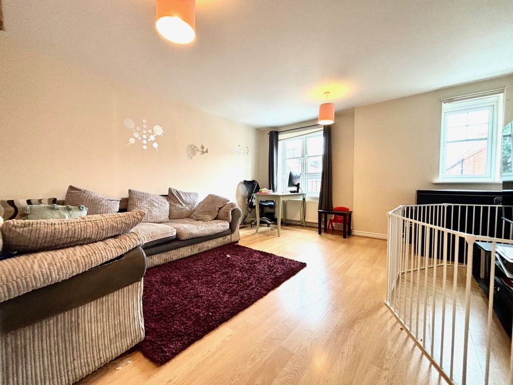 Property photo 3 of 7