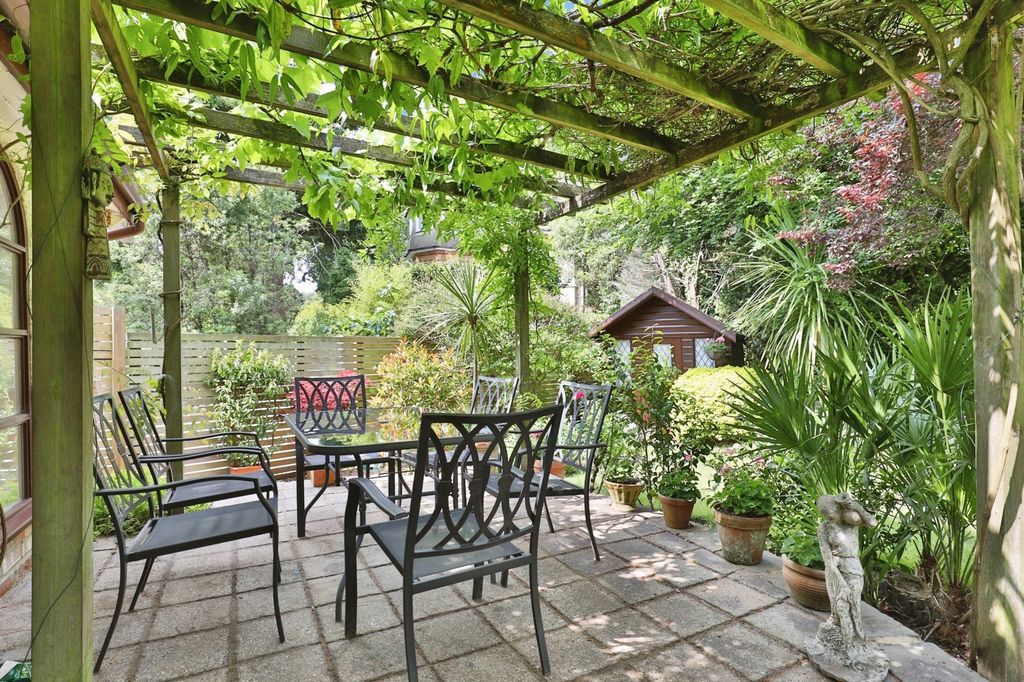 Property photo 2 of 23 Photo