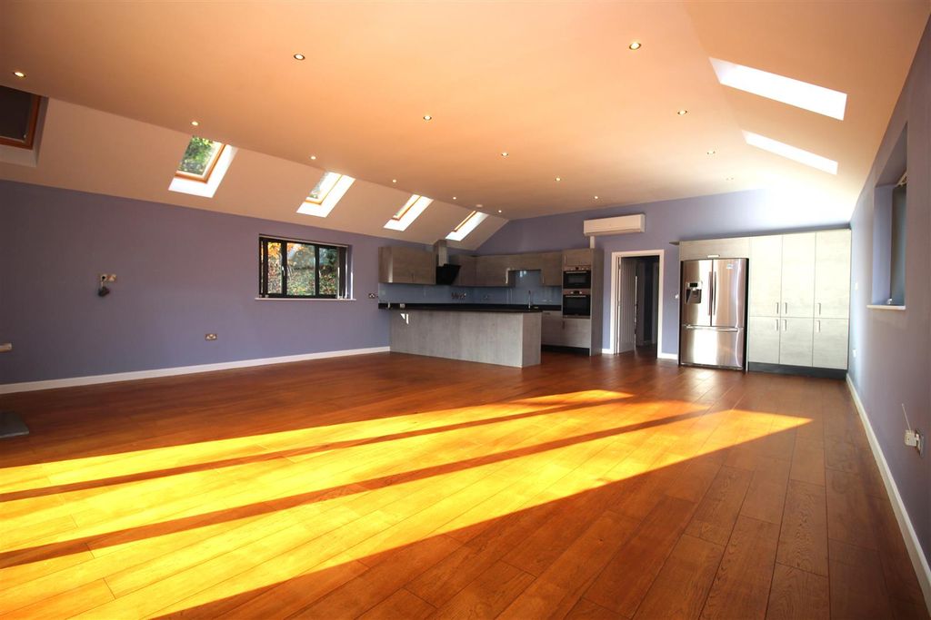 Property photo 3 of 22 Img_1008.Jpg