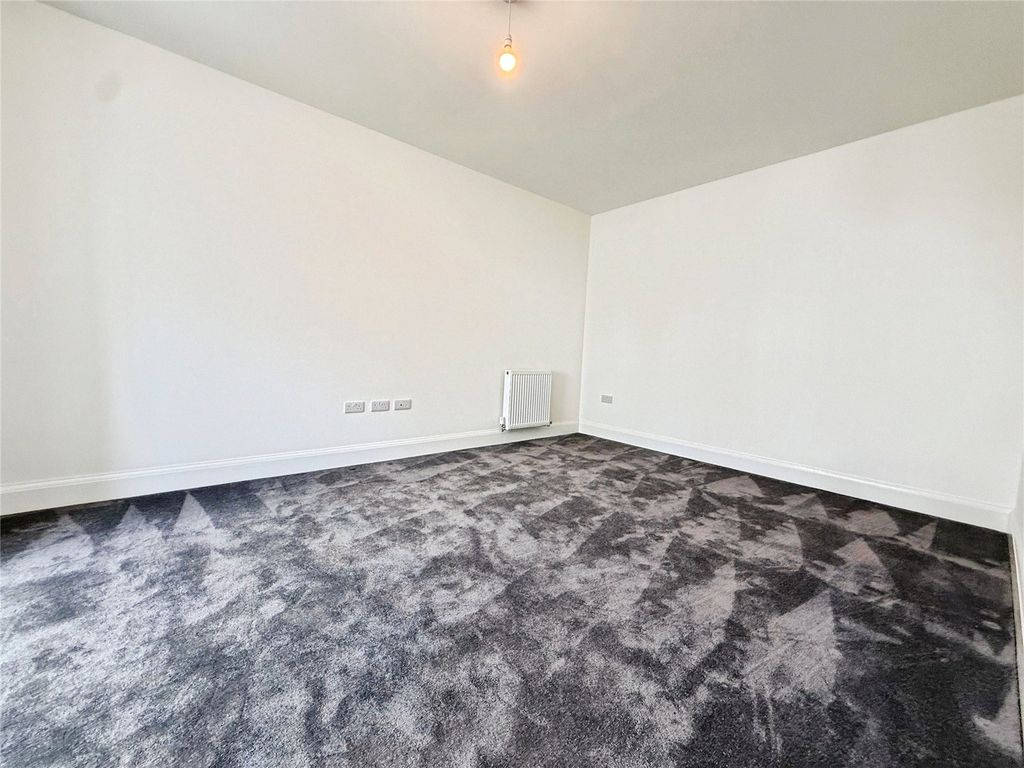 Property photo 2 of 17 Living Room
