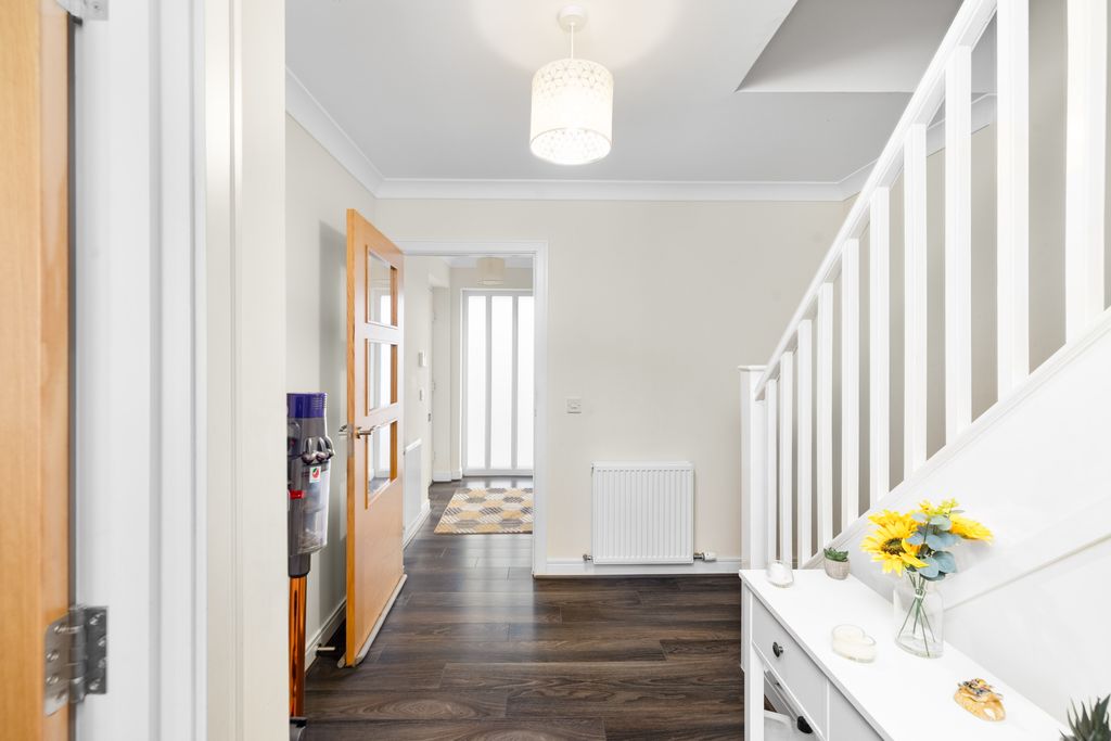 Property photo 3 of 24 Property Image 3