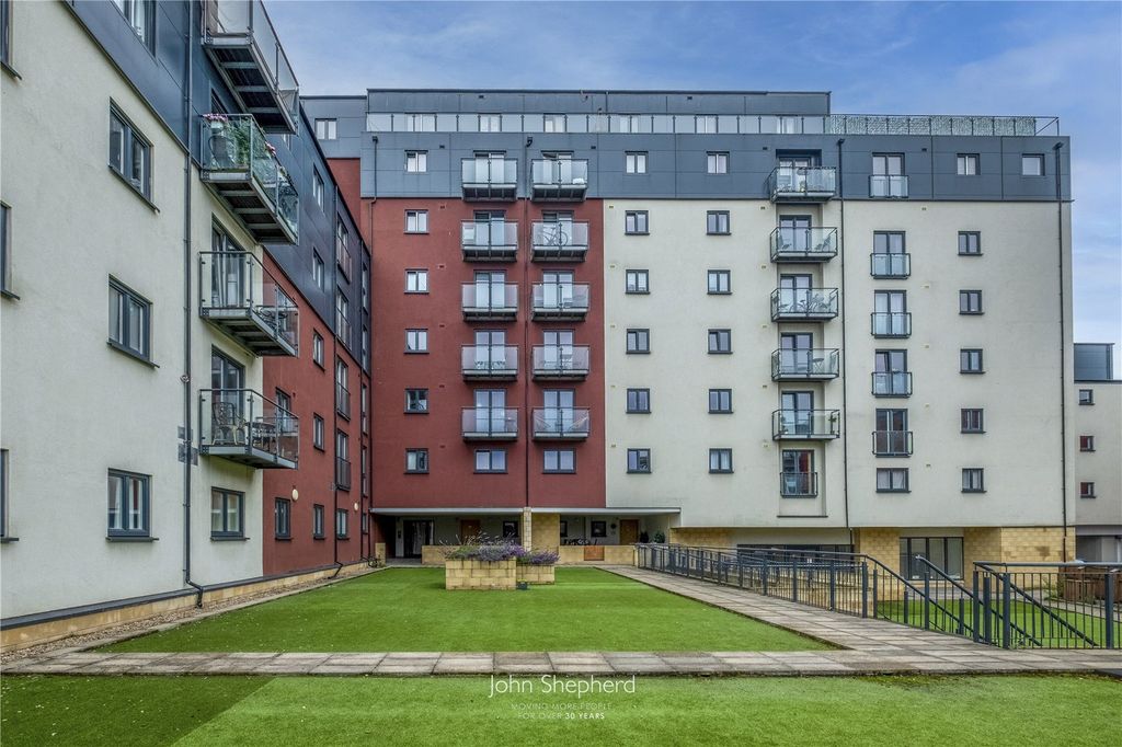 Property photo 1 of 8 Picture No. 08