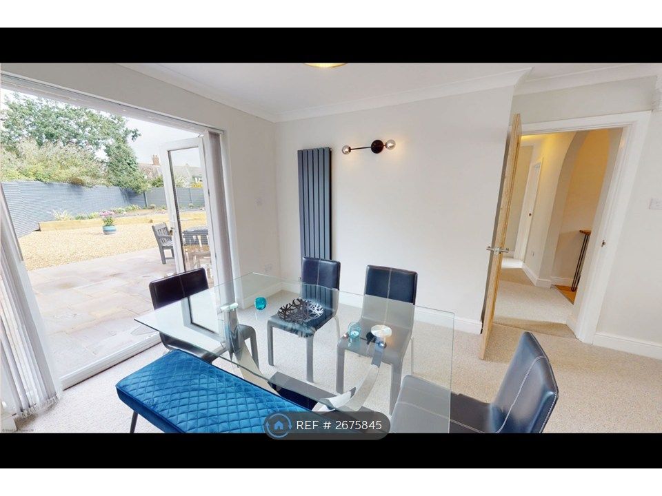 Property photo 2 of 21 Dining Room