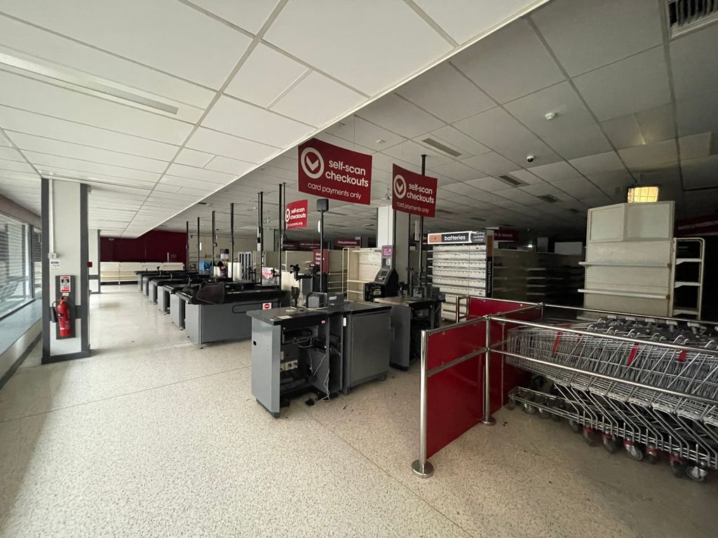 Property photo 2 of 8