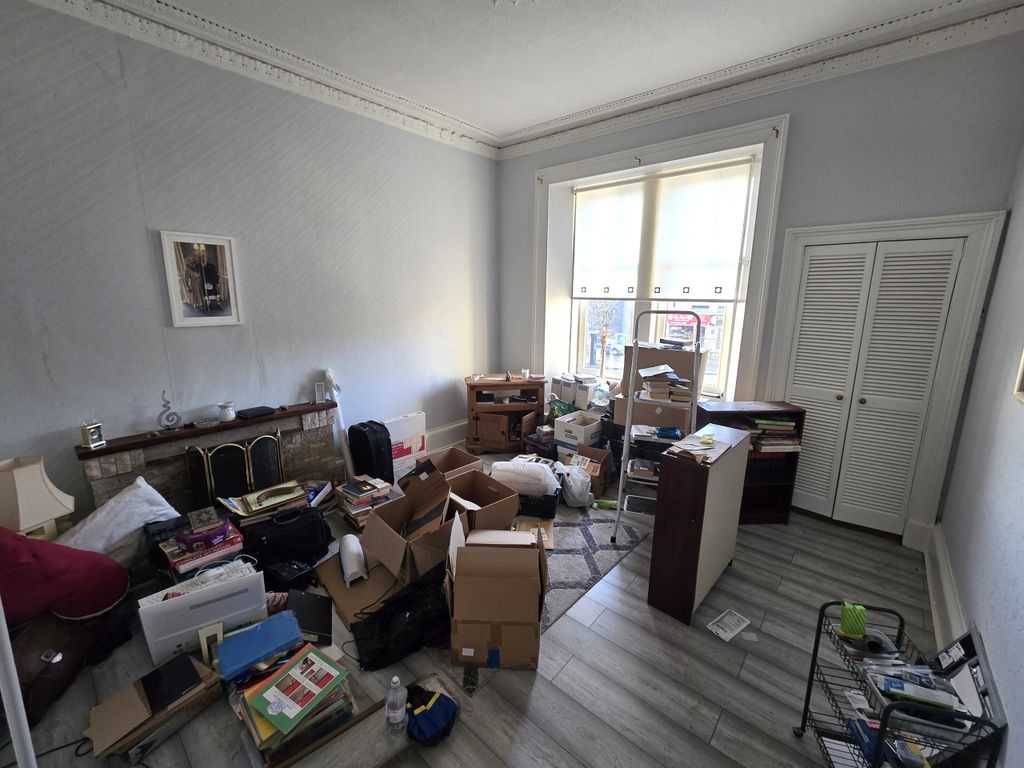 Property photo 3 of 12 3