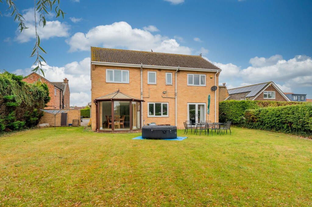 Property photo 1 of 35