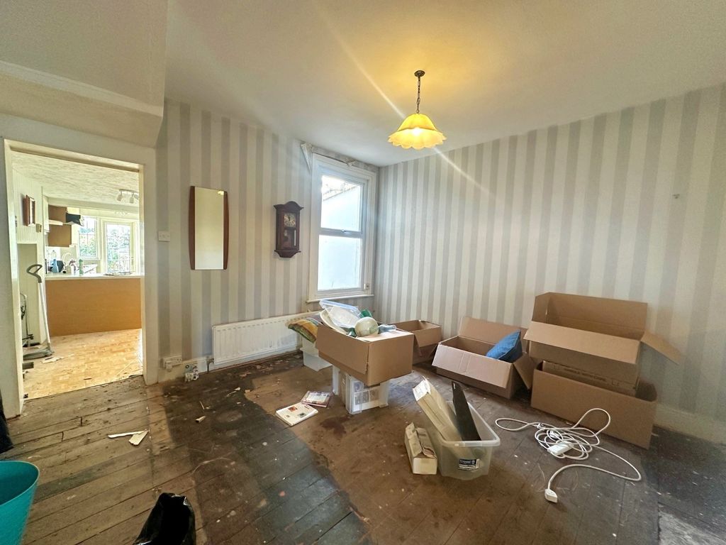 Property photo 3 of 13 Picture No. 08