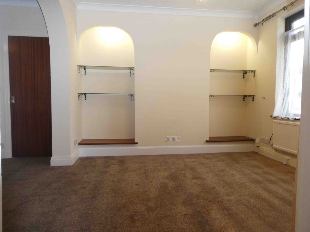 Property photo 2 of 11 Gallery