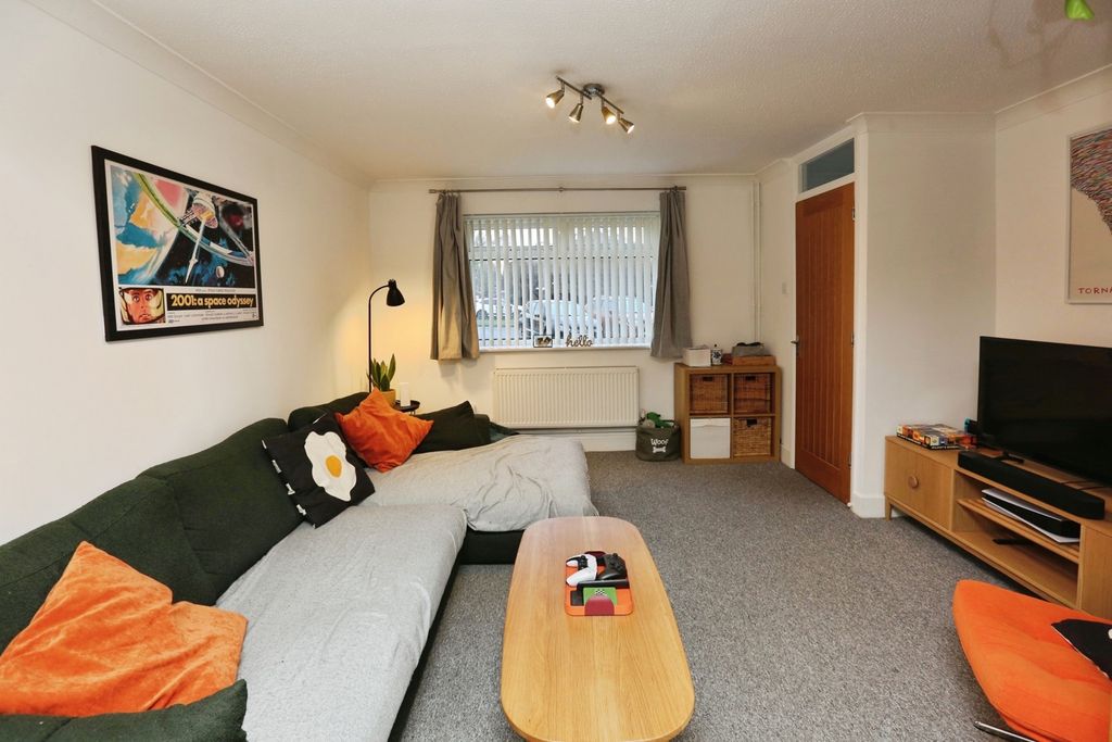 Property photo 2 of 12 Pbox-Img.Jpg