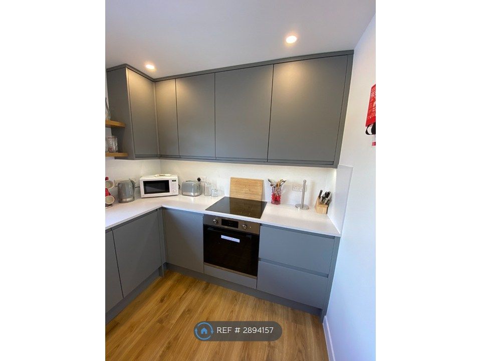Property photo 1 of 10 Kitchen
