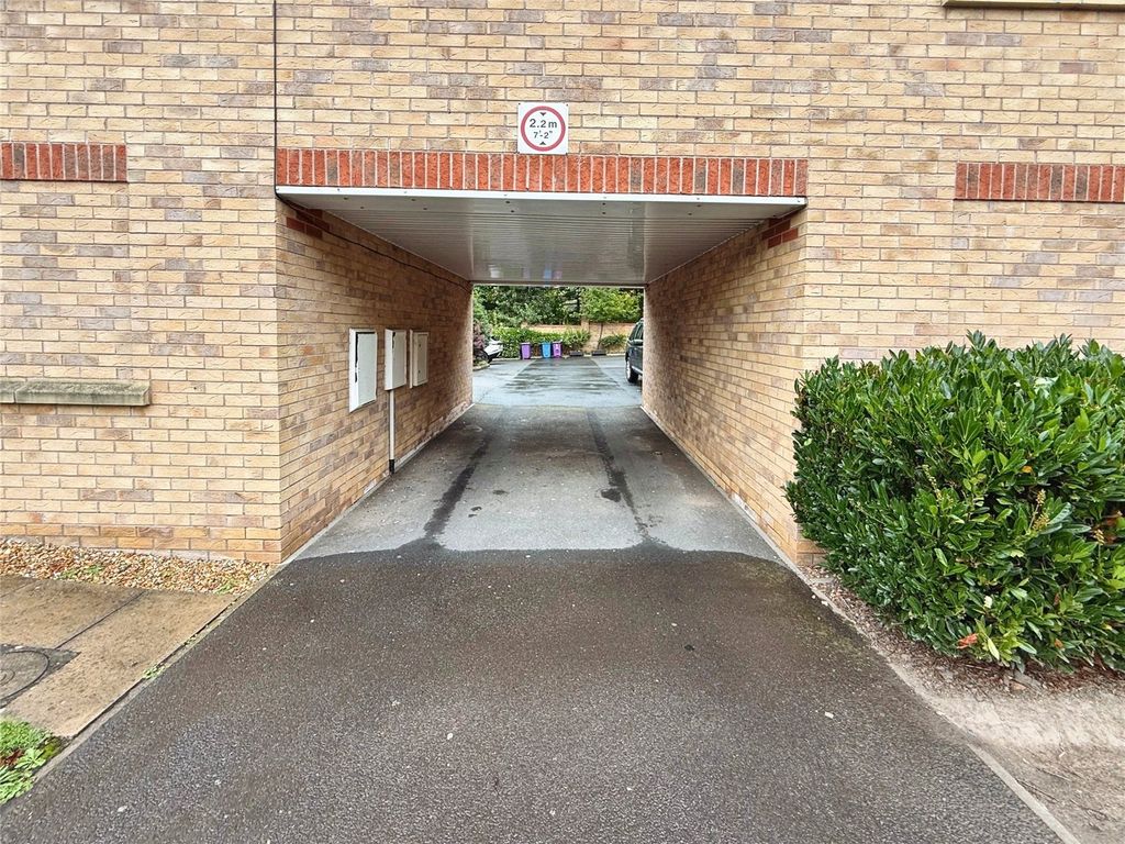 Property photo 2 of 17 Picture No. 02
