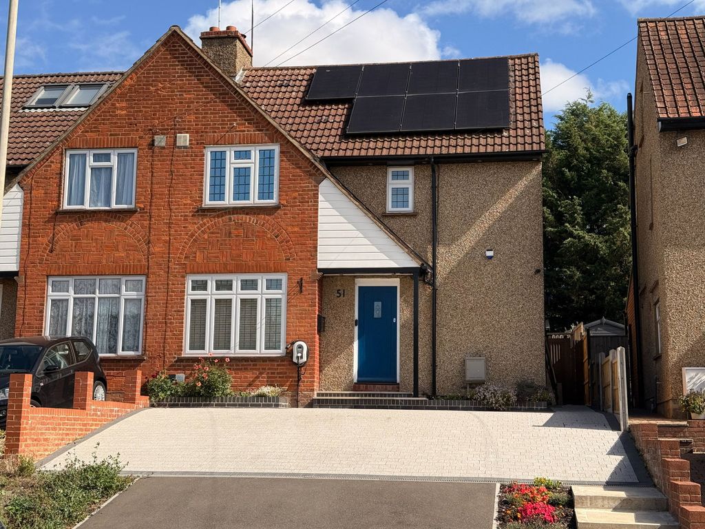 Property photo 1 of 27