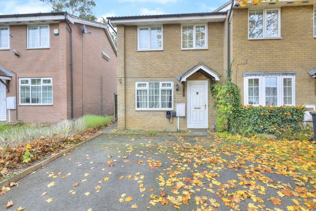 Property photo 1 of 17 Front