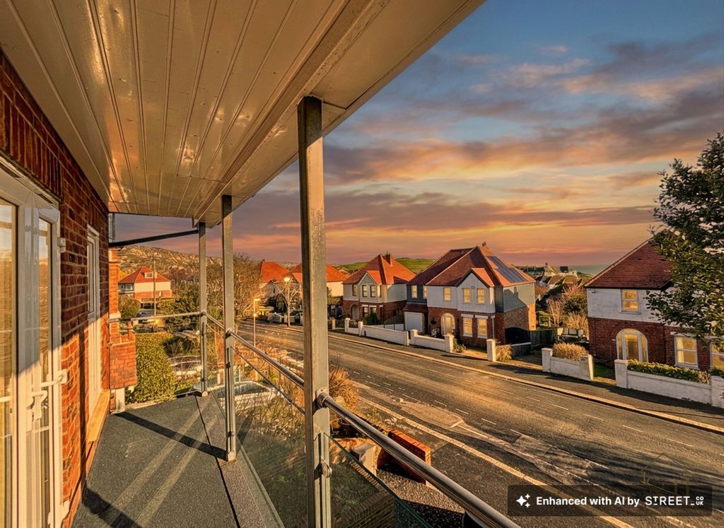 Property photo 2 of 34