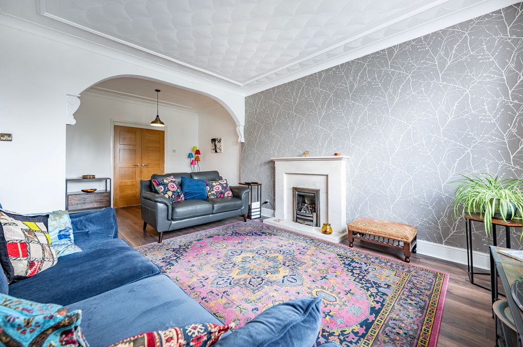 Property photo 3 of 56