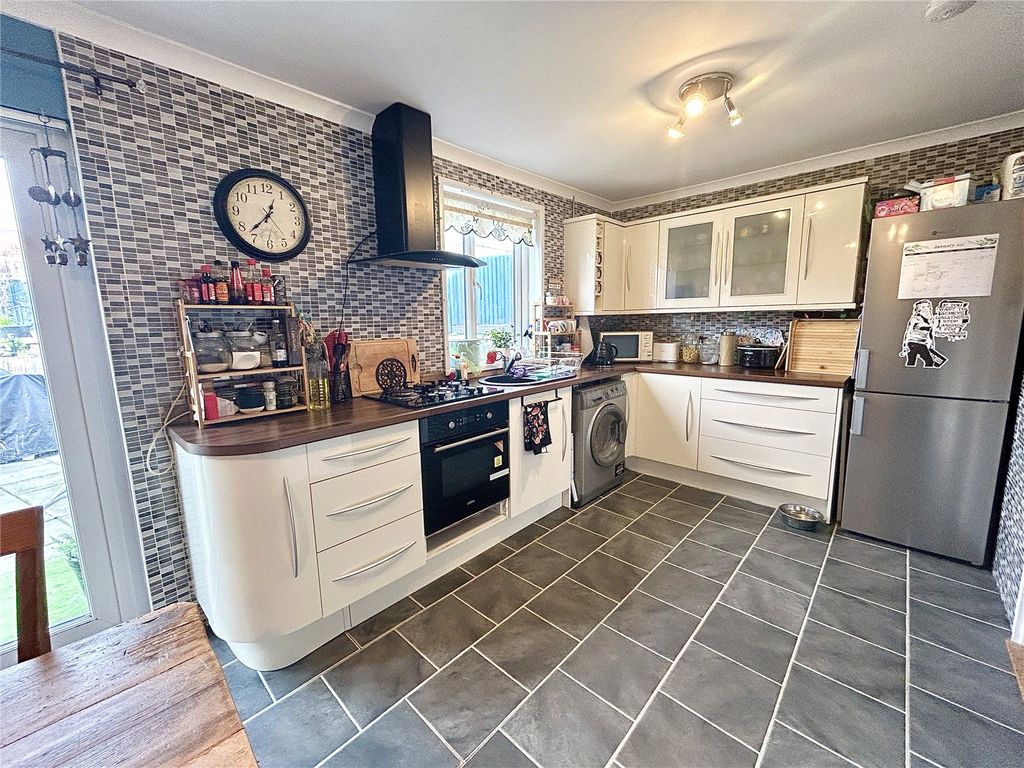 Property photo 3 of 14 Picture No. 17