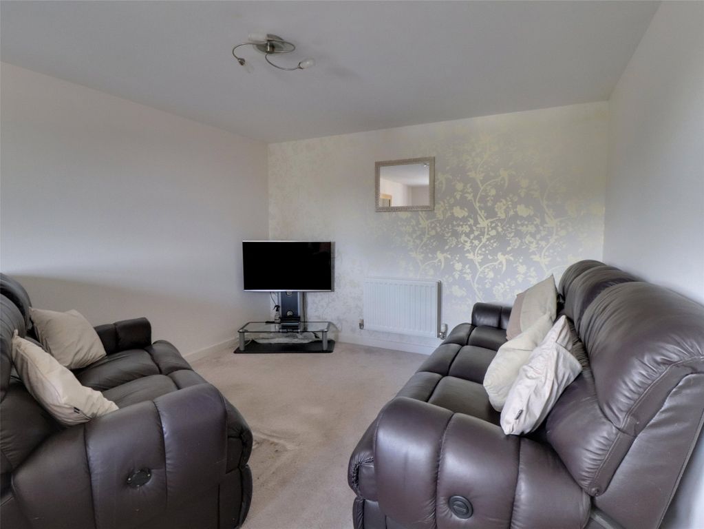 Property photo 3 of 9 3 - Picture No. 03