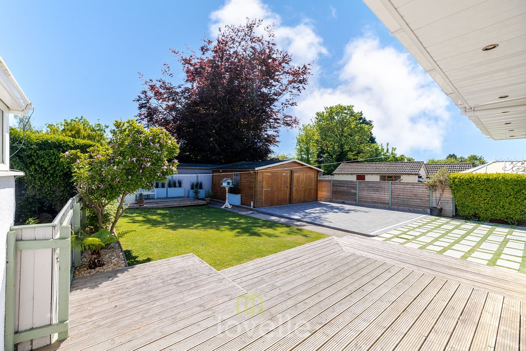 Property photo 3 of 32