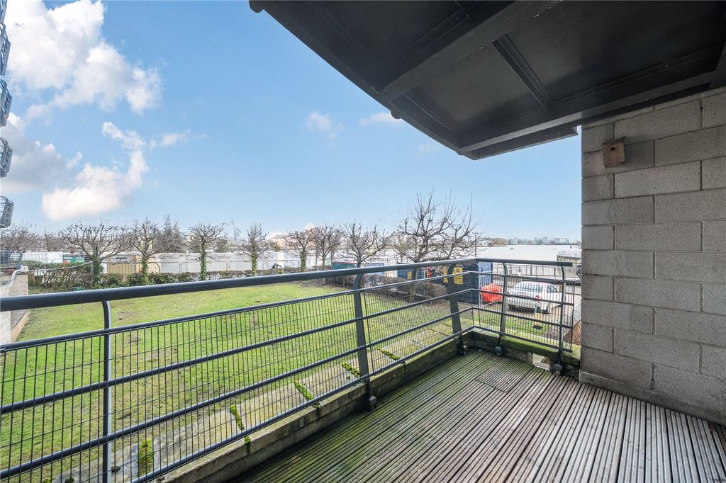 Property photo 1 of 26 Picture No. 15