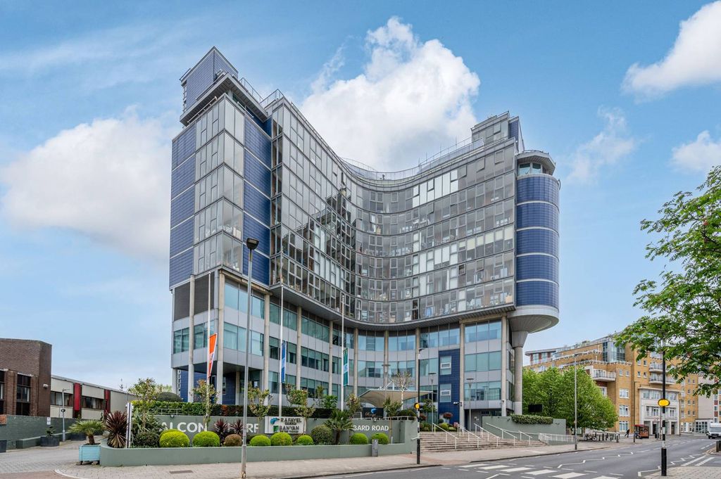 Property photo 3 of 19