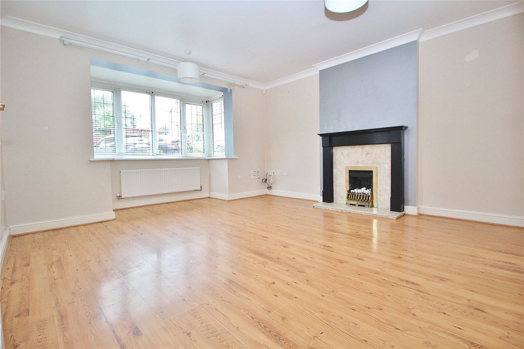 Property photo 2 of 16 Picture No. 23