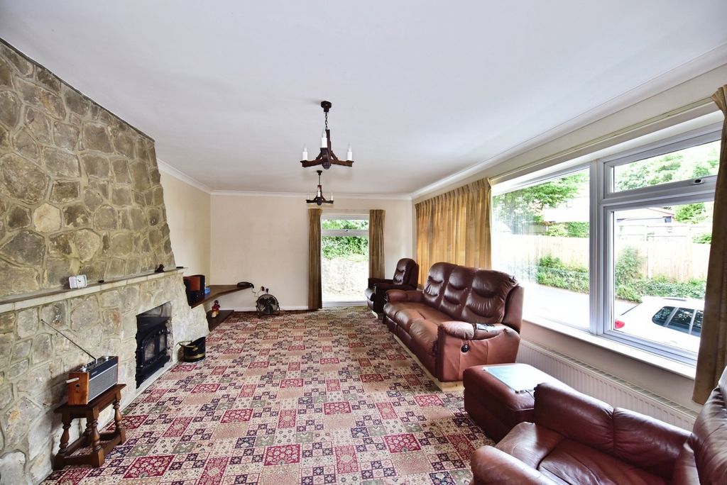 Property photo 2 of 20 Pbox-Img.Jpg