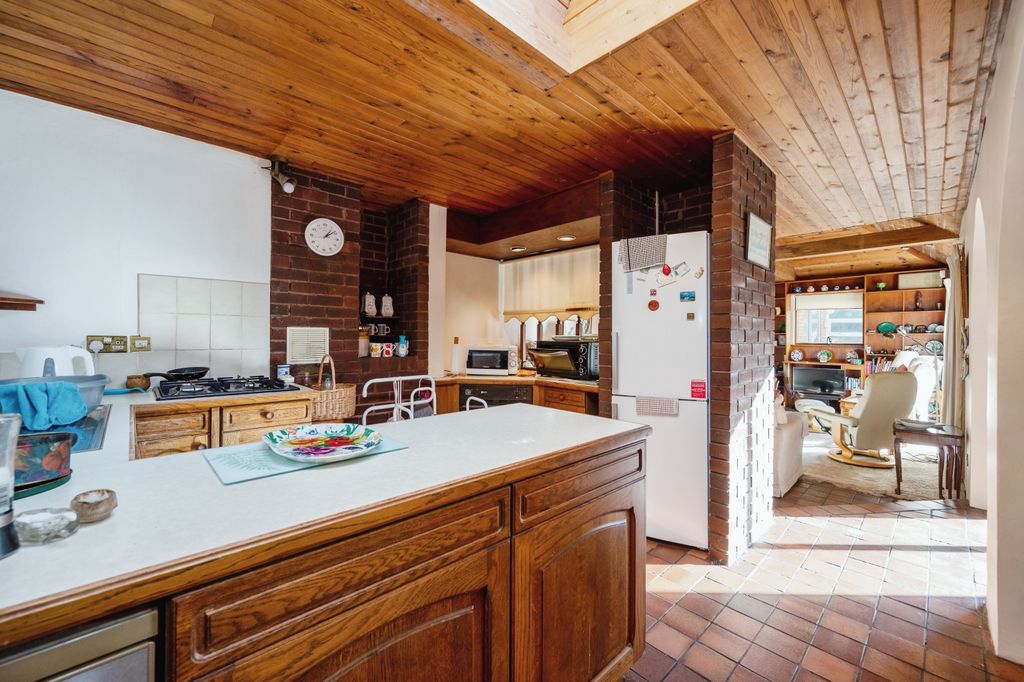 Property photo 3 of 16 Photography