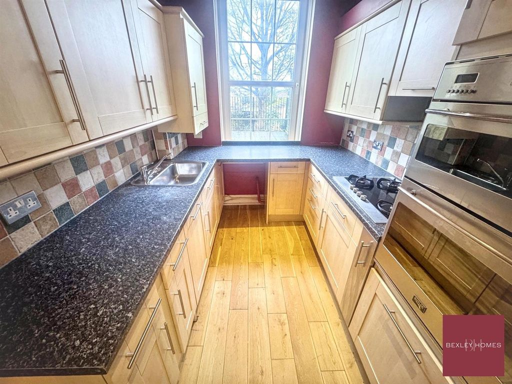 Property photo 2 of 11 F1A002A37c1E4B81Bba658552E81E6Bb.Jpg